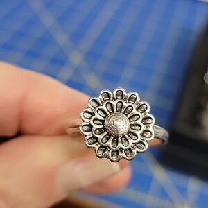 Round Design Silver Tone Ring Size 8.5